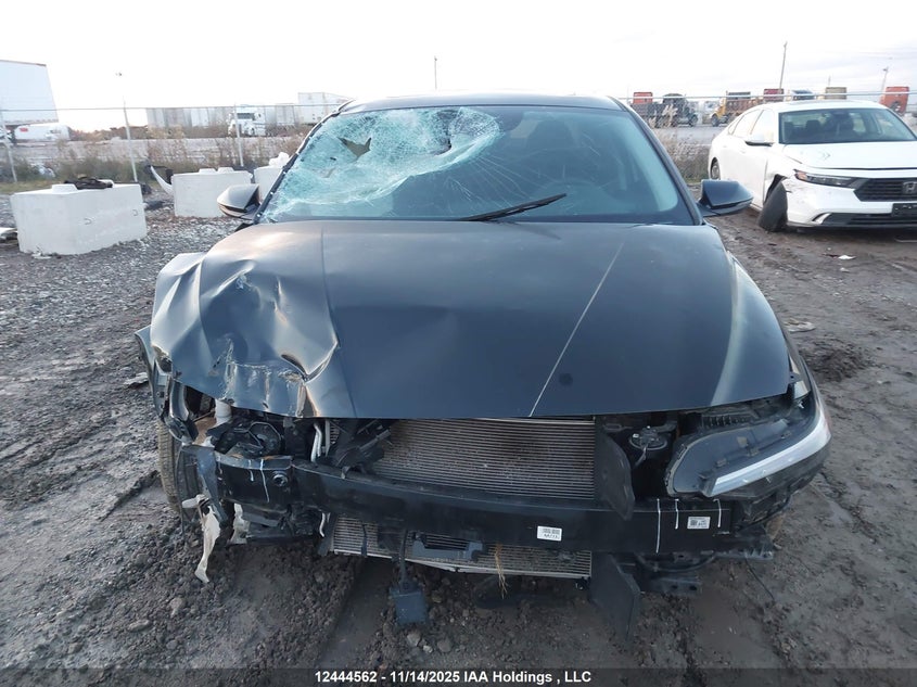 2025 Hyundai Elantra Luxury VIN: KMHLN4DG8SU869188 Lot: 12444562