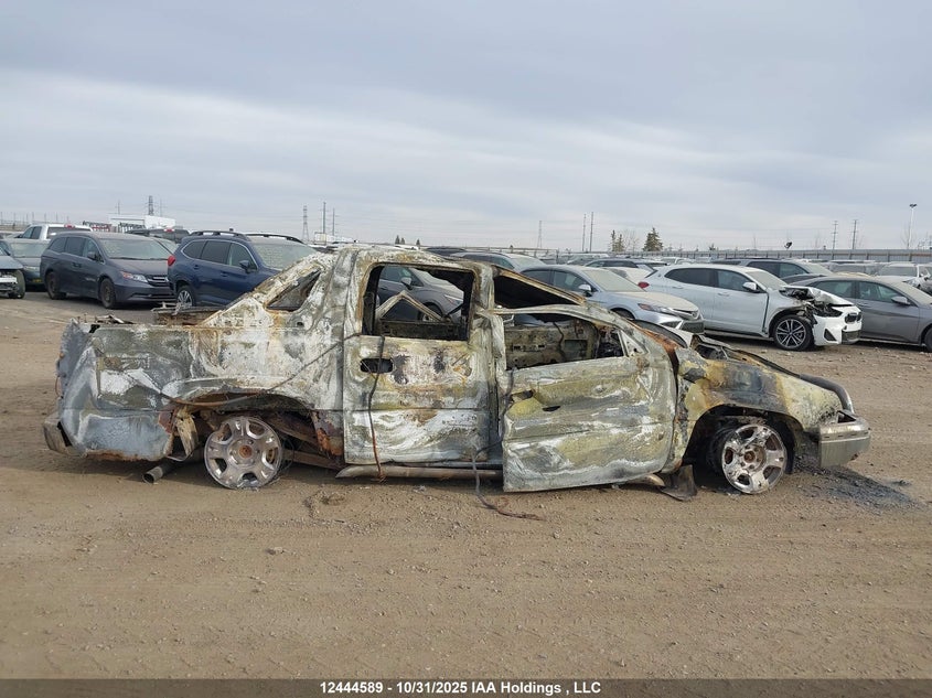 2005 Chevrolet Avalanche 1500 Ls/Lt VIN: 3GNEK12T15G129789 Lot: 12444589