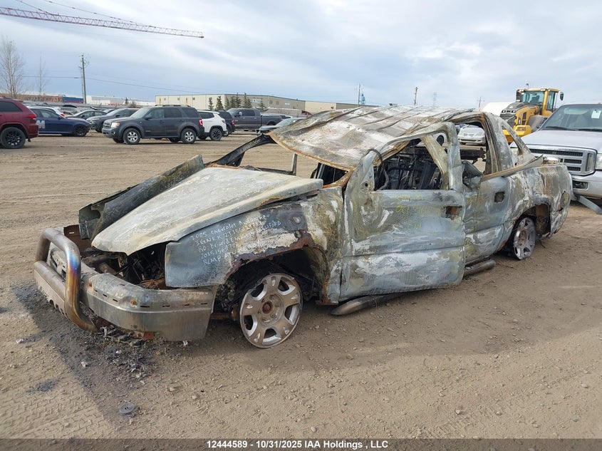 3GNEK12T15G129789 2005 CHEVROLET AVALANCHE photo no. 2