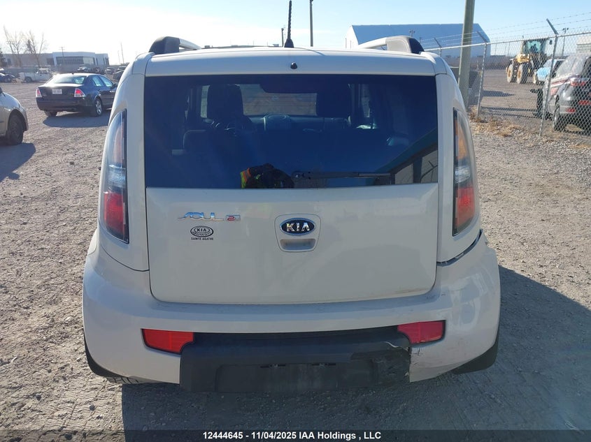 KNDJT2A22A7153141 2010 KIA SOUL photo no. 17