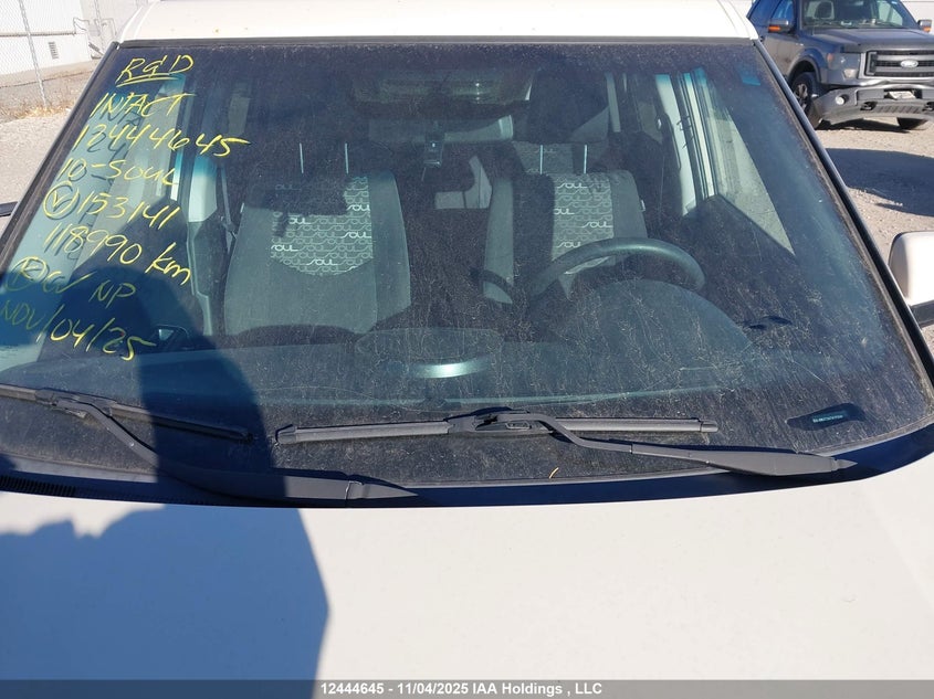 KNDJT2A22A7153141 2010 KIA SOUL photo no. 18