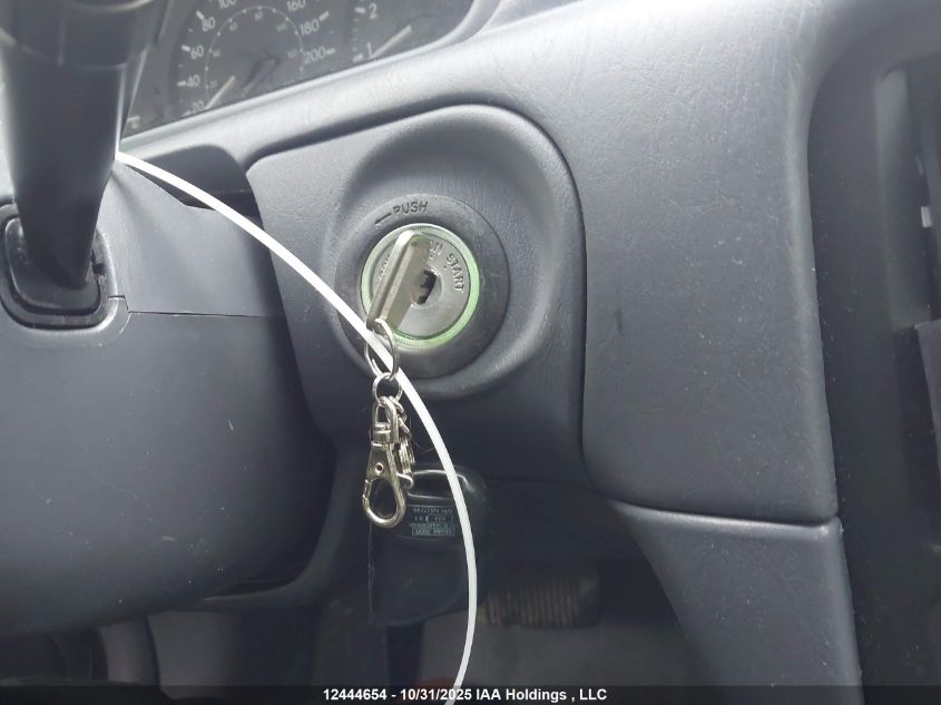 2000 Toyota Camry Ce/Le/Xle VIN: JT2BG22K5Y0526627 Lot: 12444654