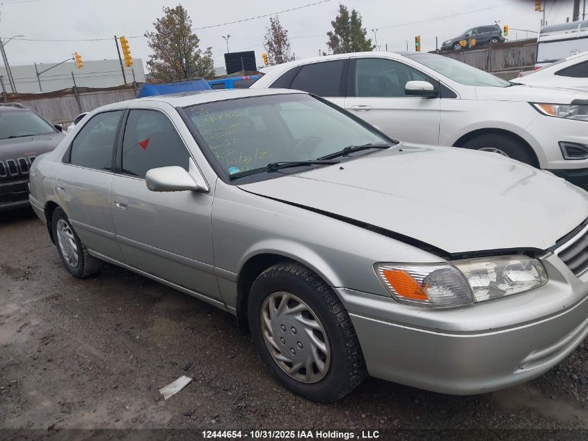 2000 Toyota Camry Ce/Le/Xle VIN: JT2BG22K5Y0526627 Lot: 12444654