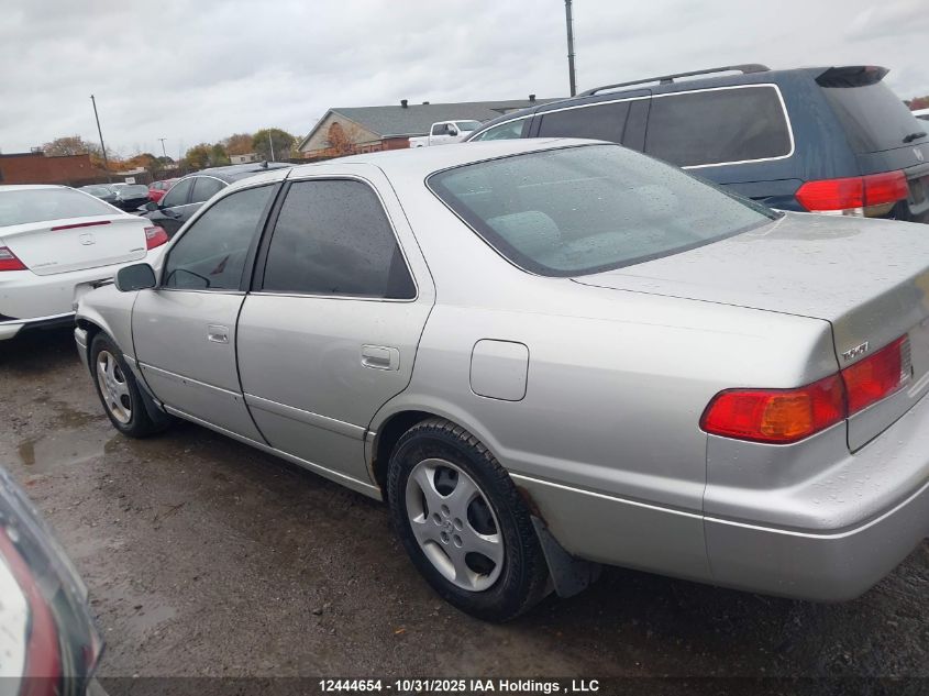 2000 Toyota Camry Ce/Le/Xle VIN: JT2BG22K5Y0526627 Lot: 12444654