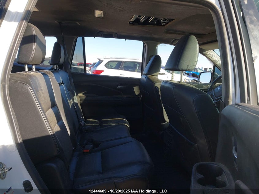 5FNYF6H88HB501844 2017 HONDA PILOT photo no. 8