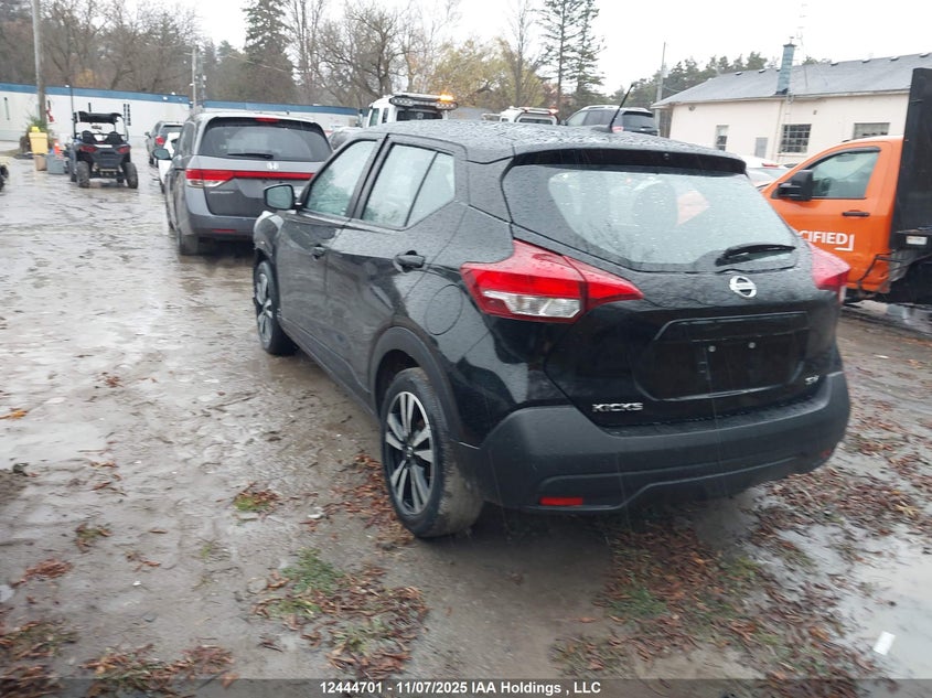 3N1CP5CU8KL501165 2019 NISSAN KICKS photo no. 3