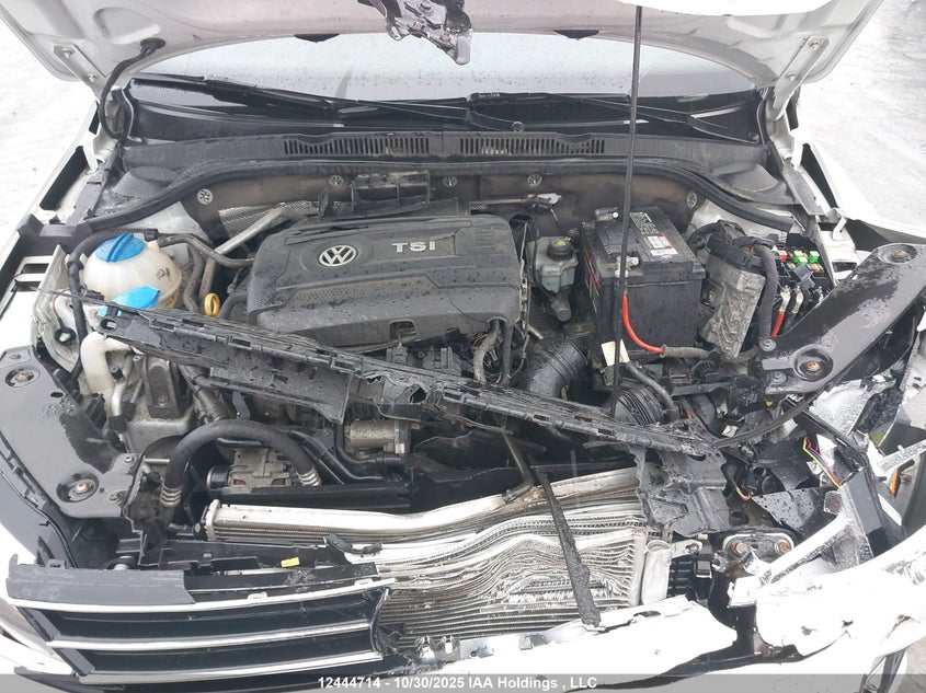 3VWD07AJ5GM393340 2016 VOLKSWAGEN JETTA photo no. 10