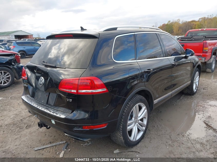 WVGEF9BP4DD008566 2013 VOLKSWAGEN TOUAREG photo no. 4