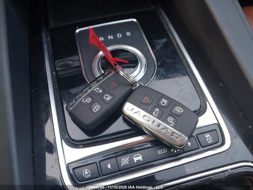 2020 Jaguar F-Pace 30T Portfolio VIN: SADCN2GX2LA643773 Lot: 12444735