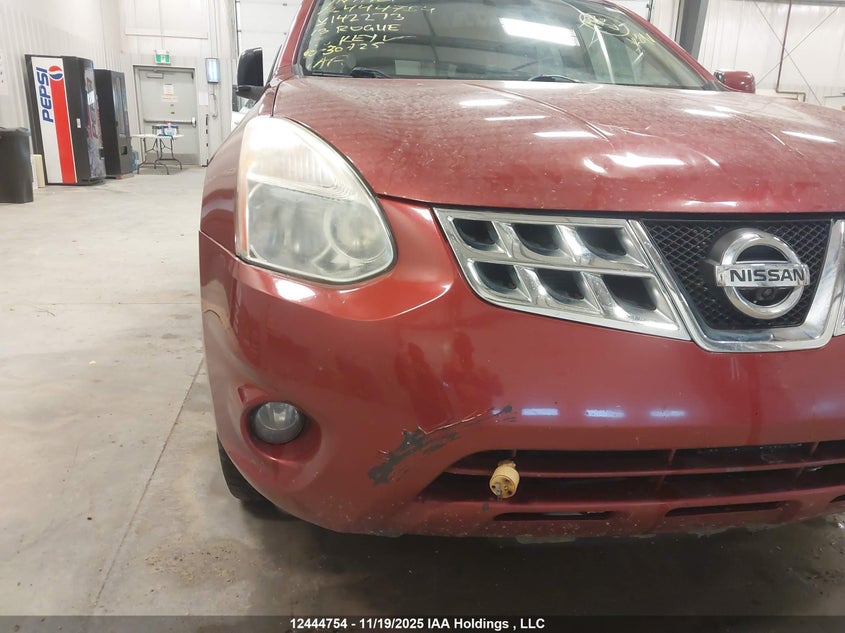 JN8AS5MV7DW142273 2013 NISSAN ROGUE photo no. 6