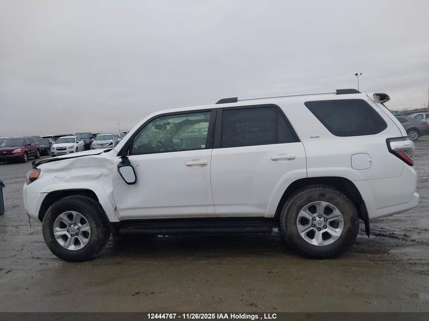 JTEBU5JR6K5671858 2019 TOYOTA 4RUNNER photo no. 15