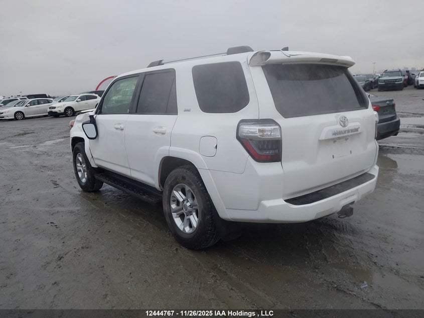 JTEBU5JR6K5671858 2019 TOYOTA 4RUNNER photo no. 3