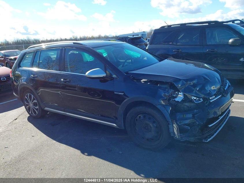 2019 Volkswagen Golf Alltrack 1.8 Tsi Execline/1.8 Tsi Highline VIN: 3VWH17AU2KM521969 Lot: 12444813