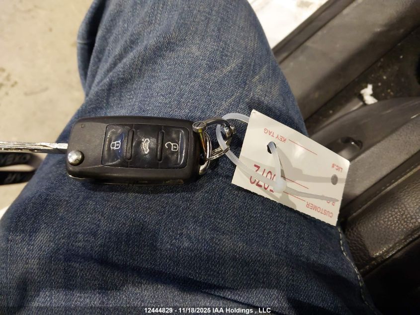 2013 Volkswagen Passat VIN: 1VWBH7A34DC120338 Lot: 12444829