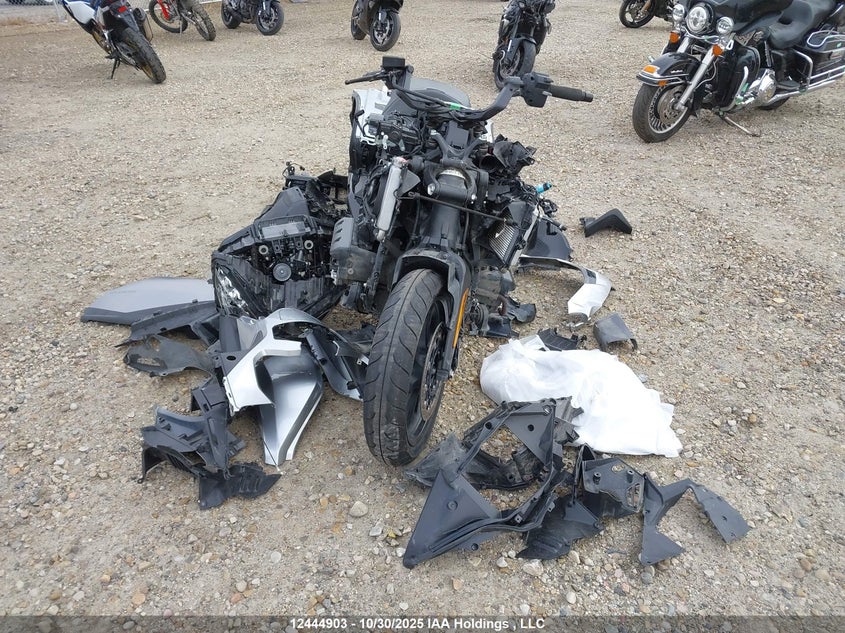 JH2SC7982SK700070 2025 HONDA GL1800C photo no. 5
