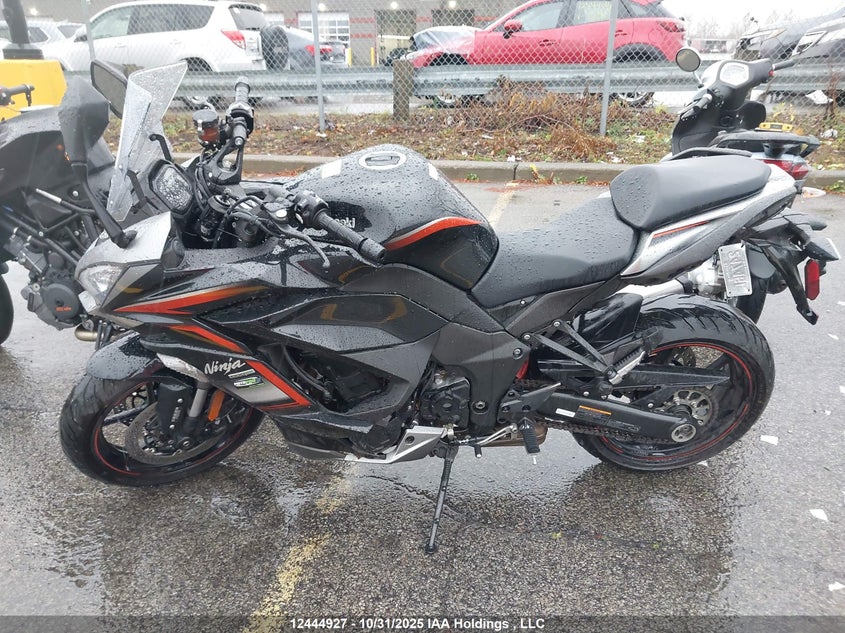 JKBZXVK15MA017193 2021 KAWASAKI ZX photo no. 9