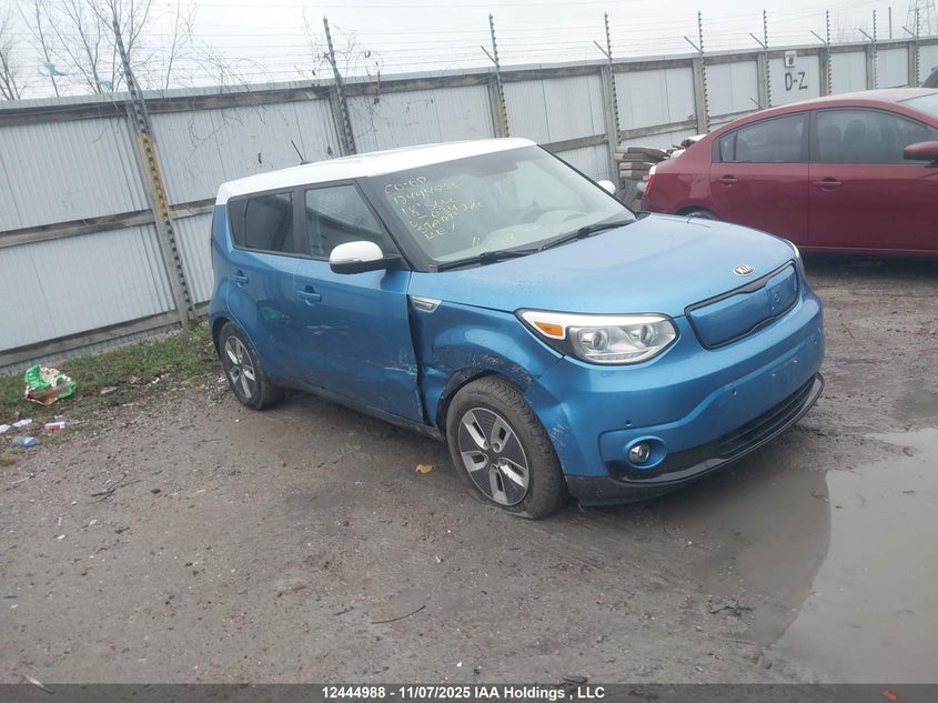 KNDJX3AE1J7034226 KIA SOUL EV Photo 1