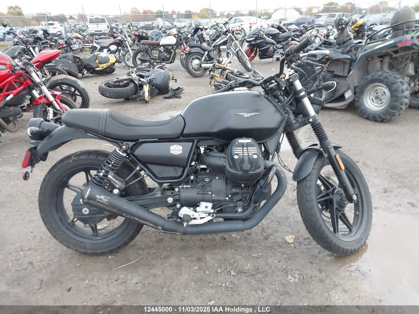 ZGUKZUA00NM001036 2022 MOTO GUZZI V7 photo no. 12