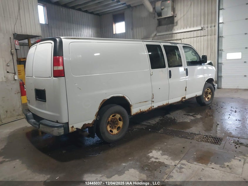 1GCWGGCG4B1102311 2011 CHEVROLET EXPRESS photo no. 4