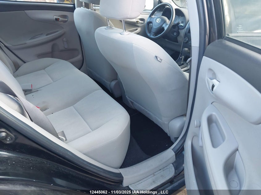 2T1BU4EEXBC664663 2011 TOYOTA COROLLA photo no. 8