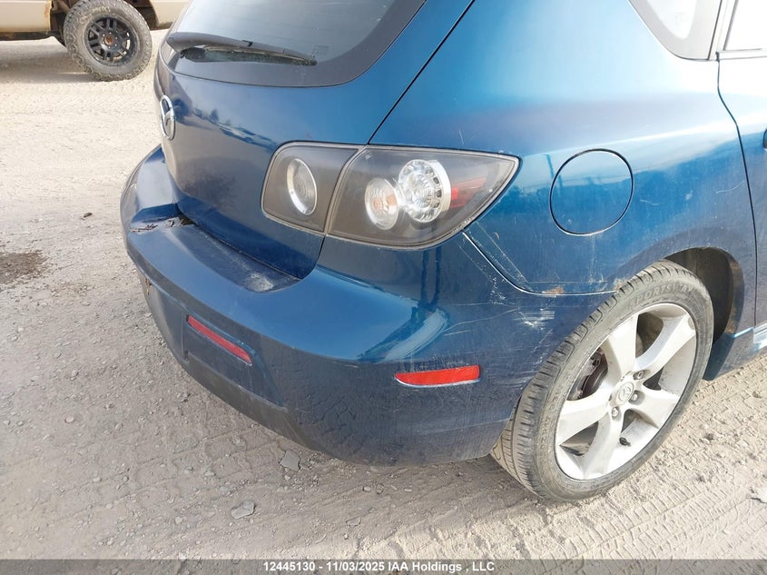 2007 Mazda 3 Hatchback VIN: JM1BK343X71752818 Lot: 12445130