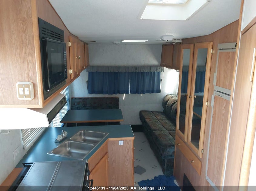 2PEFC2249T1096689 1996   photo no. 8