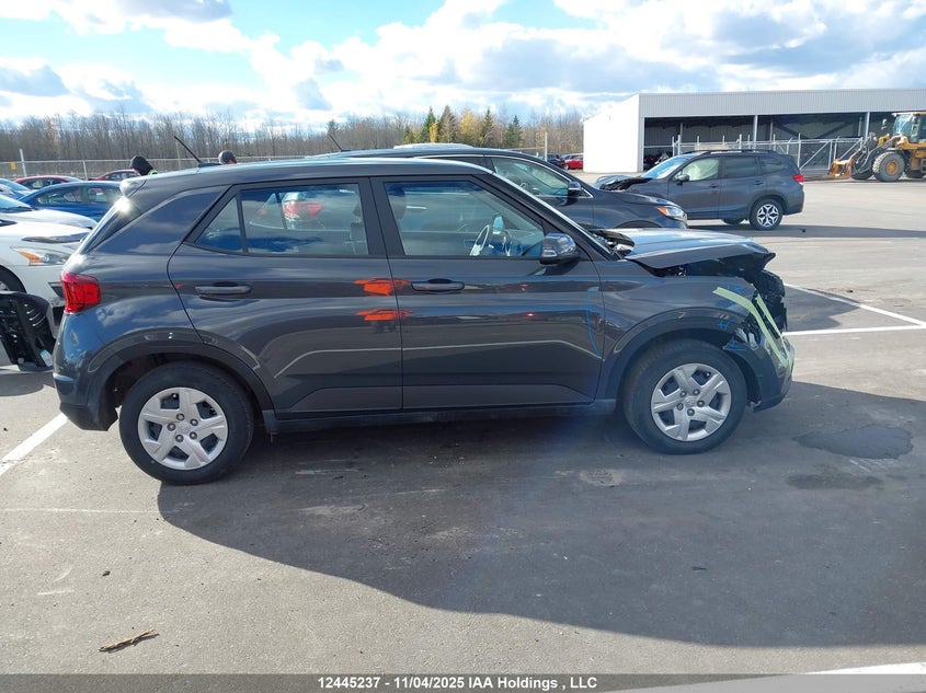 2023 Hyundai Venue VIN: KMHRB8A31PU265260 Lot: 12445237