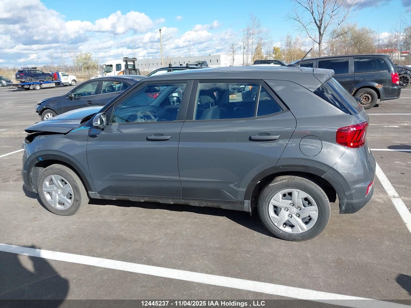 2023 Hyundai Venue VIN: KMHRB8A31PU265260 Lot: 12445237