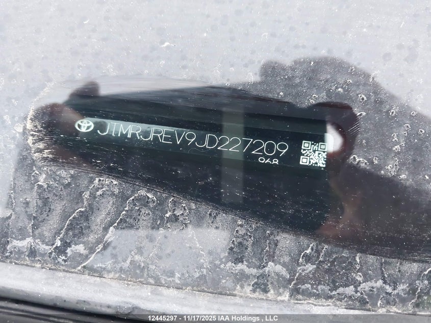 JTMRJREV9JD227209 2018 TOYOTA RAV 4 photo no. 17