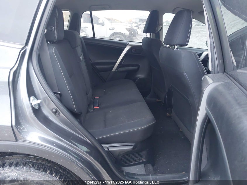 JTMRJREV9JD227209 2018 TOYOTA RAV 4 photo no. 8
