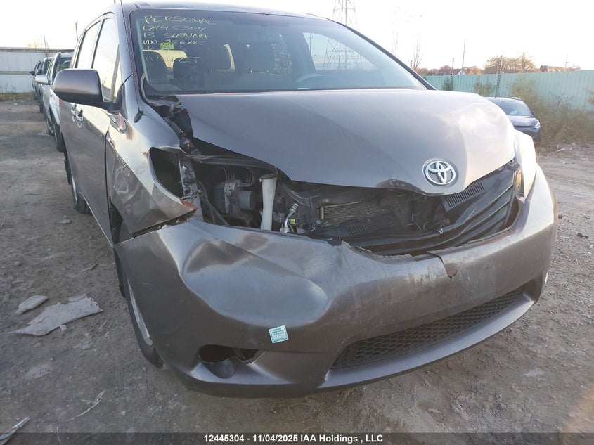 5TDKK3DC6DS356285 2013 TOYOTA SIENNA photo no. 6
