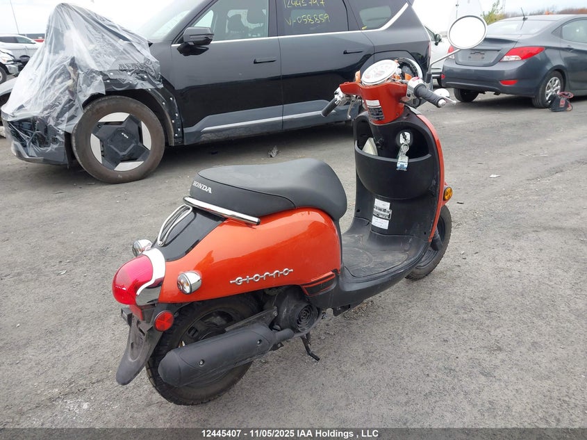 LALAF7033E3100253 2014 HONDA  photo no. 4