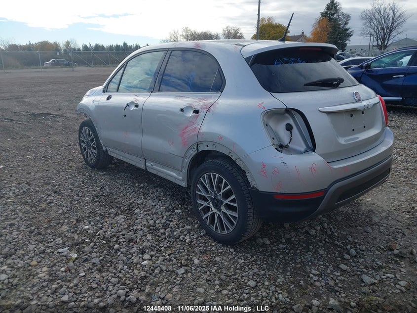 ZFBCFYCT2GP452827 2016 FIAT 500X photo no. 3