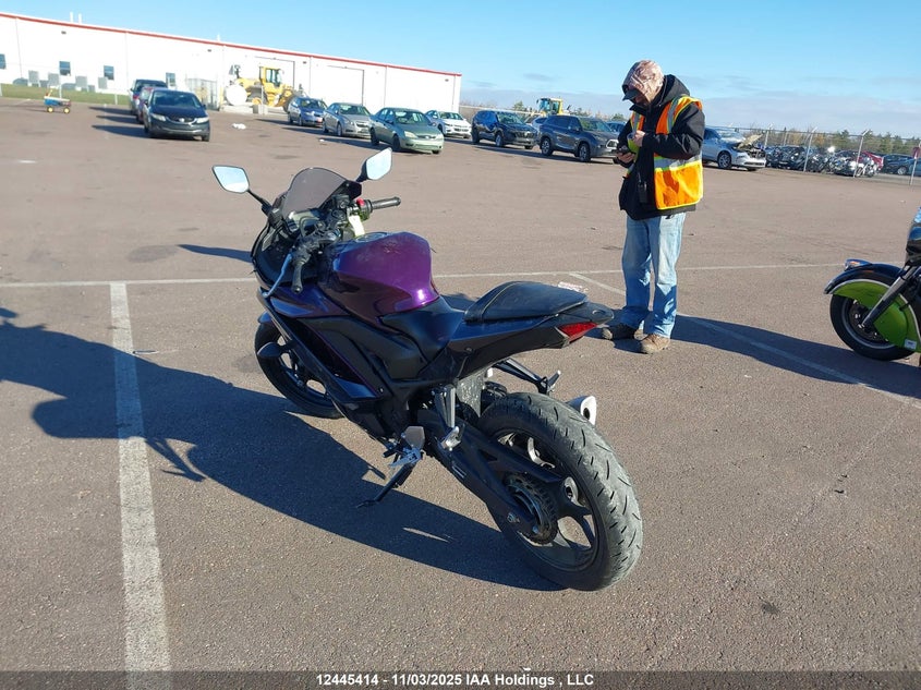 MH3RH18N7PK002575 2023 YAMAHA YZF photo no. 3