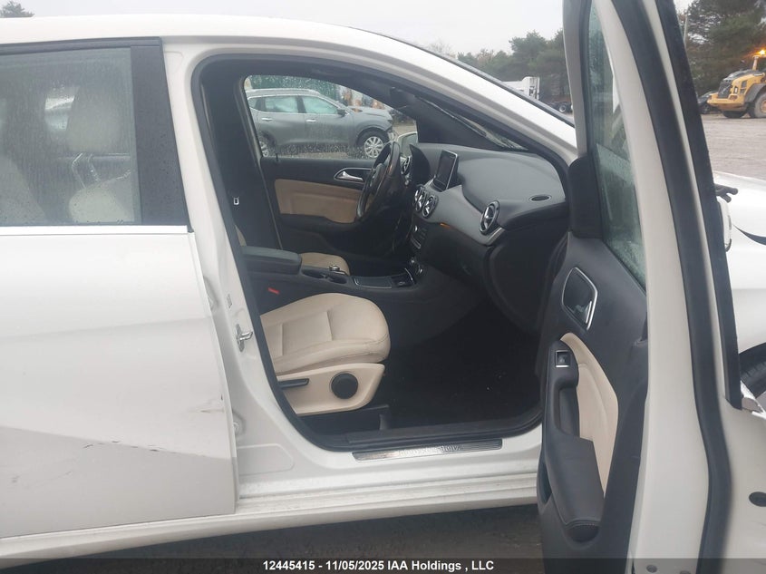 WDDMH4EB1FJ315443 2015 MERCEDES-BENZ B-KLASSE photo no. 5