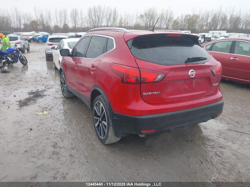 JN1BJ1CR1JW255862 2018 NISSAN QASHQAI photo no. 3