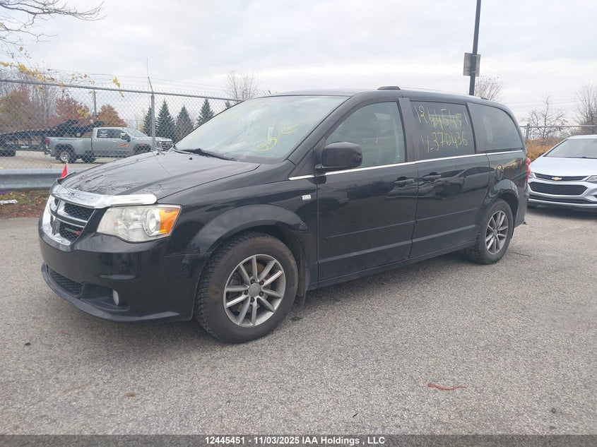 2C4RDGBG5ER370436 2014 DODGE CARAVAN photo no. 2
