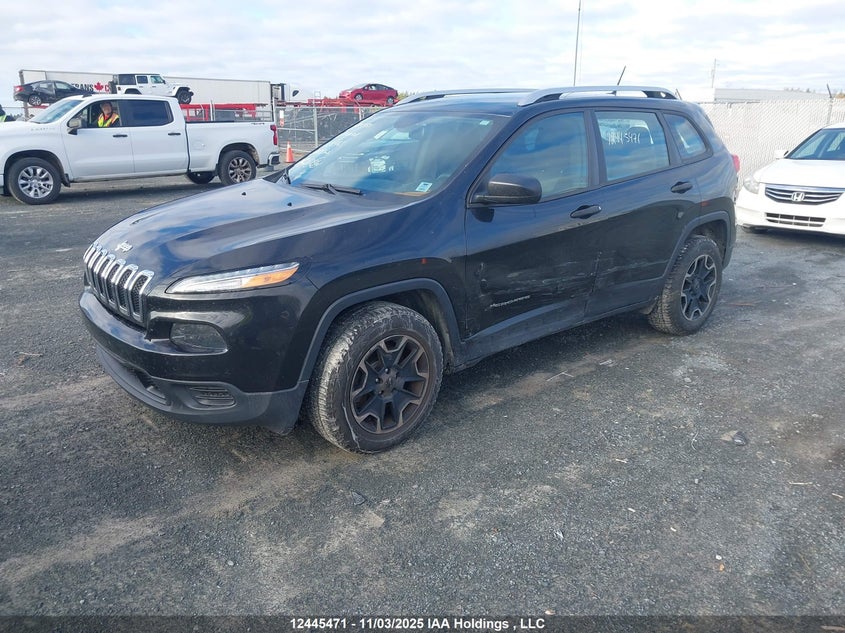 1C4PJMAB9GW328463 2016 JEEP CHEROKEE photo no. 2