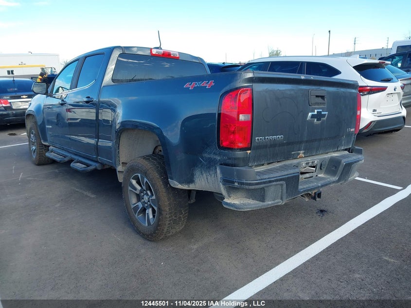 1GCGTCEN2H1151584 2017 CHEVROLET COLORADO photo no. 3