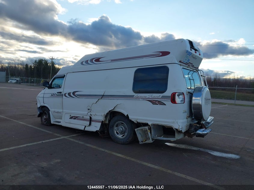 2B6KB31Z9WK156101 1998 DODGE RAM VAN photo no. 3