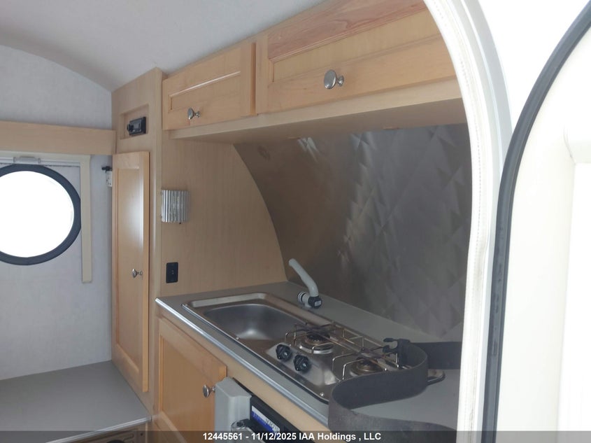 47CTTTF169B704144 2009   photo no. 13