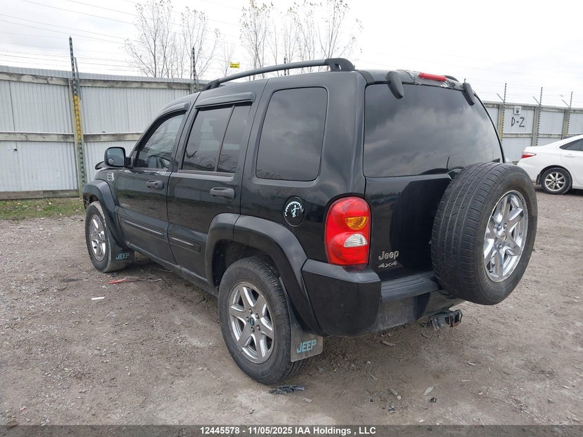 1J4GL58K14W237120 2004 JEEP LIBERTY (NORTH AMERICA) photo no. 3