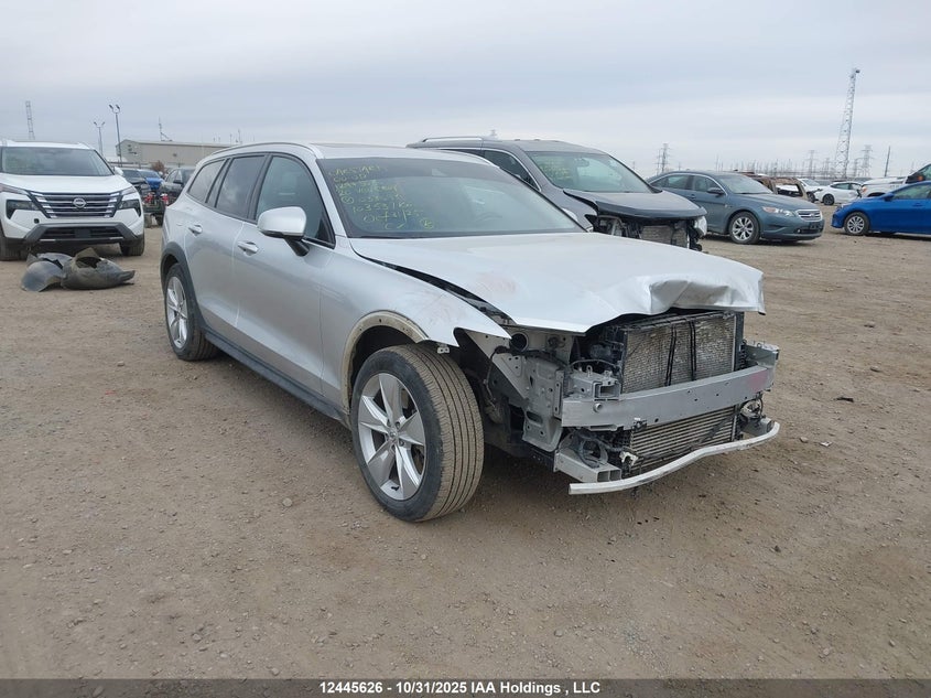 YV4102WK5L1033693 2020 Volvo V60 Cross Country T5 auction photo 1