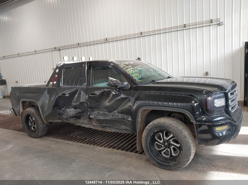1GTV2LEC9JZ334559 2018 GMC SIERRA photo no. 13