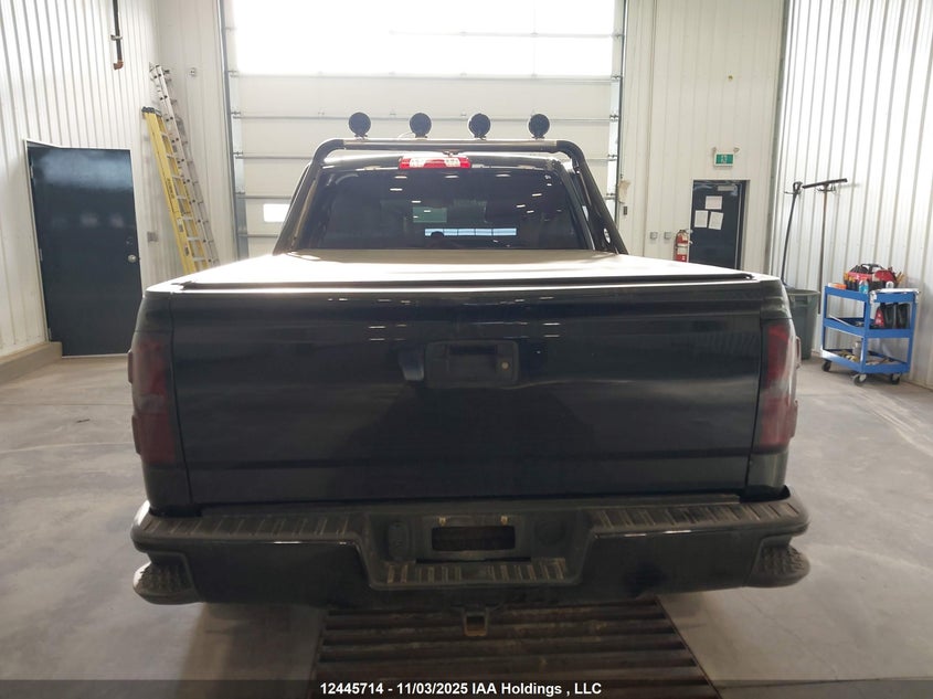 1GTV2LEC9JZ334559 2018 GMC SIERRA photo no. 16