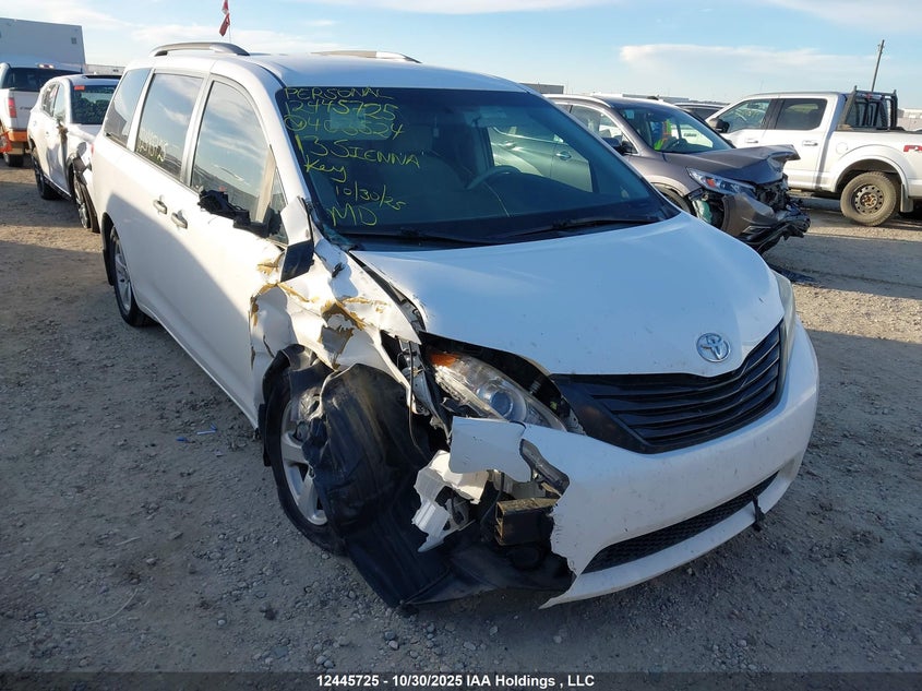 5TDZK3DC6DS403524 2013 TOYOTA SIENNA photo no. 8