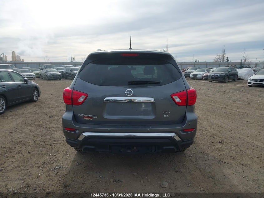 5N1DR2MM4JC675667 2018 NISSAN PATHFINDER photo no. 17