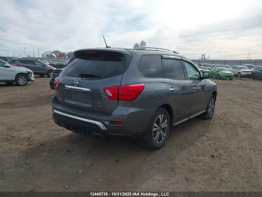 5N1DR2MM4JC675667 2018 NISSAN PATHFINDER photo no. 4
