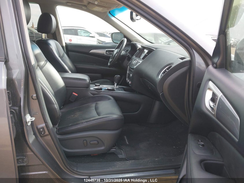 5N1DR2MM4JC675667 2018 NISSAN PATHFINDER photo no. 5