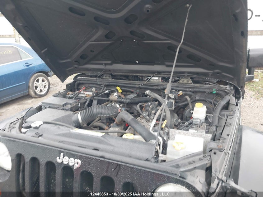 1J4BA3H18BL598760 2011 JEEP WRANGLER photo no. 10